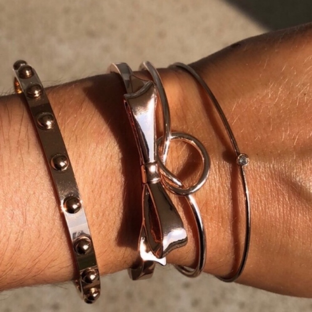 Like new! Kate Spade Thin Ball Bangle in Rose Gold